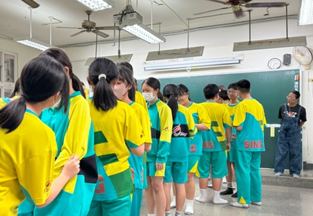 The drama lessons designed by Director Kuozi were highly engaging
