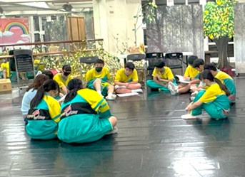 By experiencing and understanding the story, memorizing the script became much easier for us, even though none of us had any acting experience.