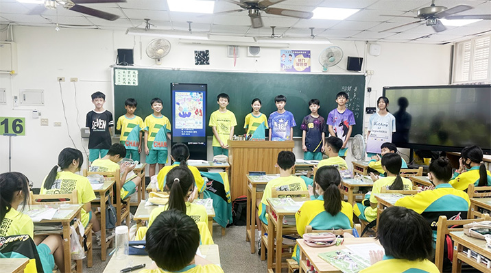 We also hope that through our sharing, Pimpengcao's upcoming performance will be even more successful and go smoothly.