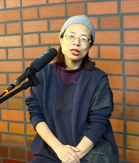 Troupe Leader Kuozi also hosts her own podcast.