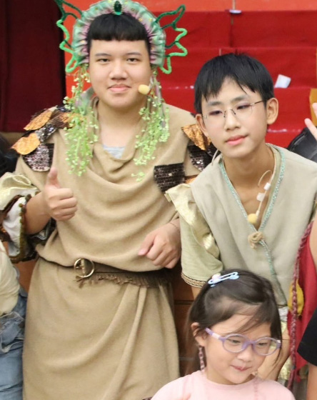 Huang, Yi-zhe