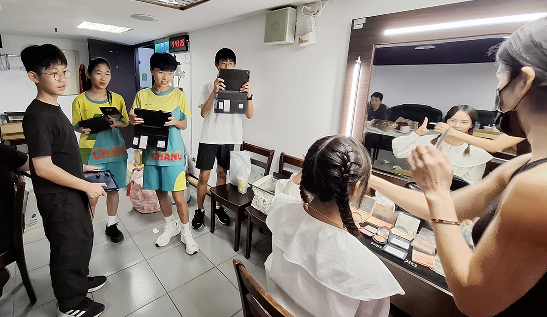 Actor makeup and costume-changing area